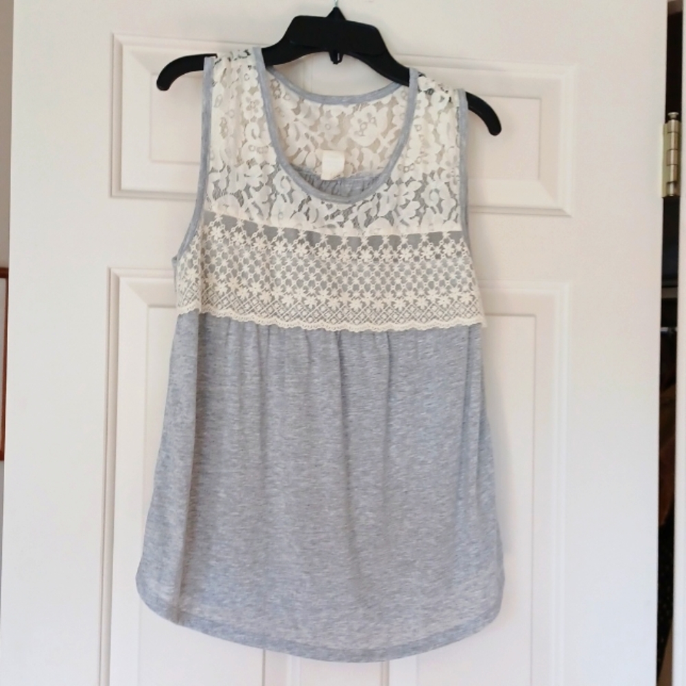 SELF❤E Gray Lace Top size Large